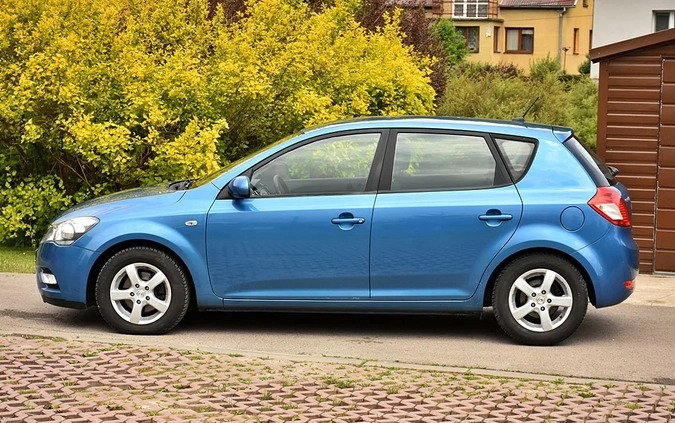 Kia Ceed cena 21500 przebieg: 189000, rok produkcji 2010 z Szadek małe 562